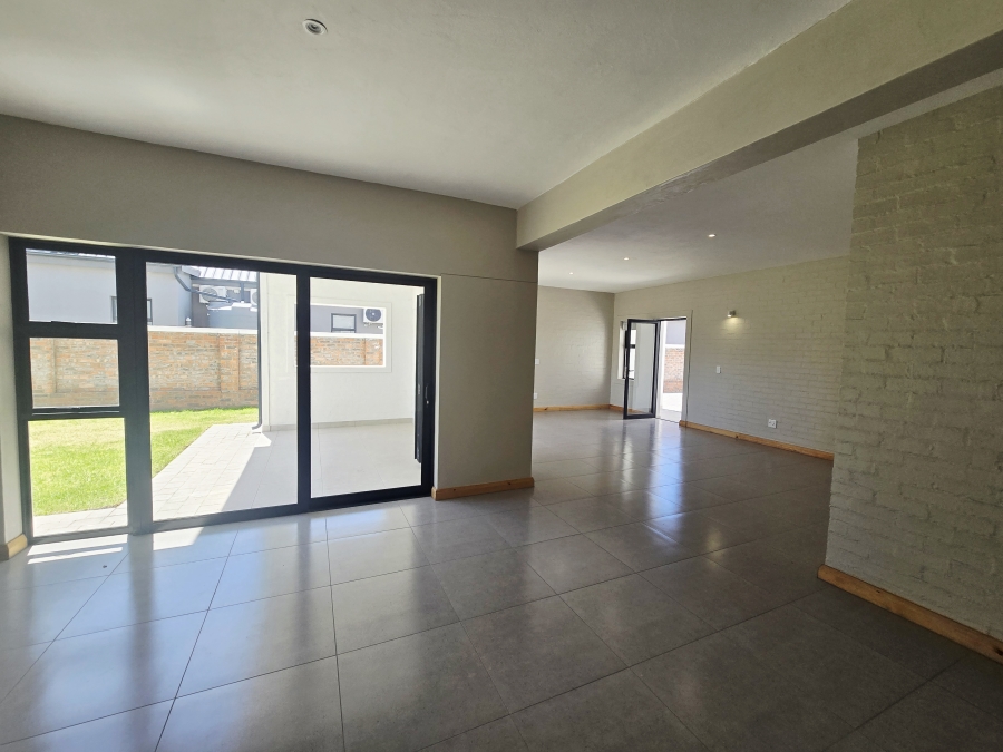 3 Bedroom Property for Sale in King George Park Western Cape